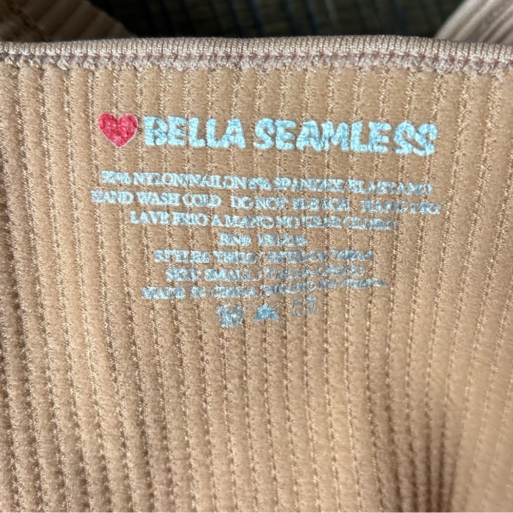 Bella Seamless tan ribbed crop halter top, S - Picture 3 of 3